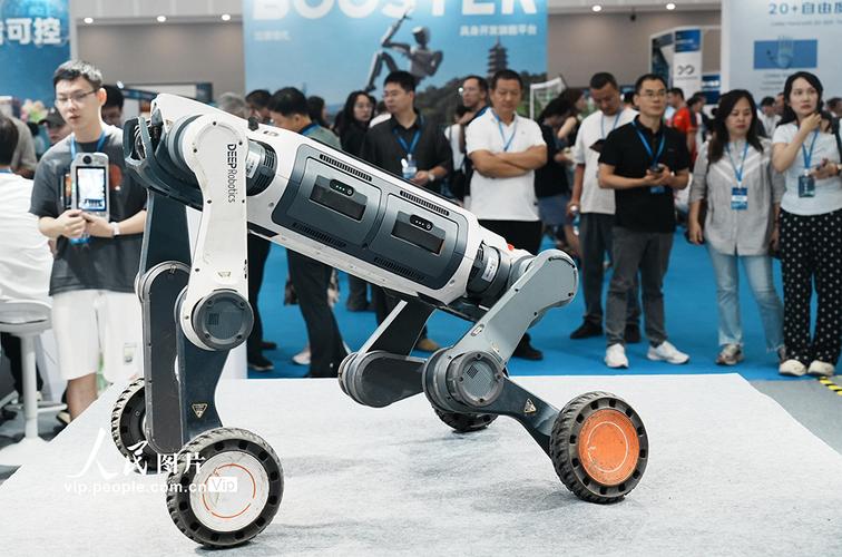 AI赋能千行百业 2026杭州国际人工智能应用与机器人创新博览会启幕，应用软件开发迎来新纪元